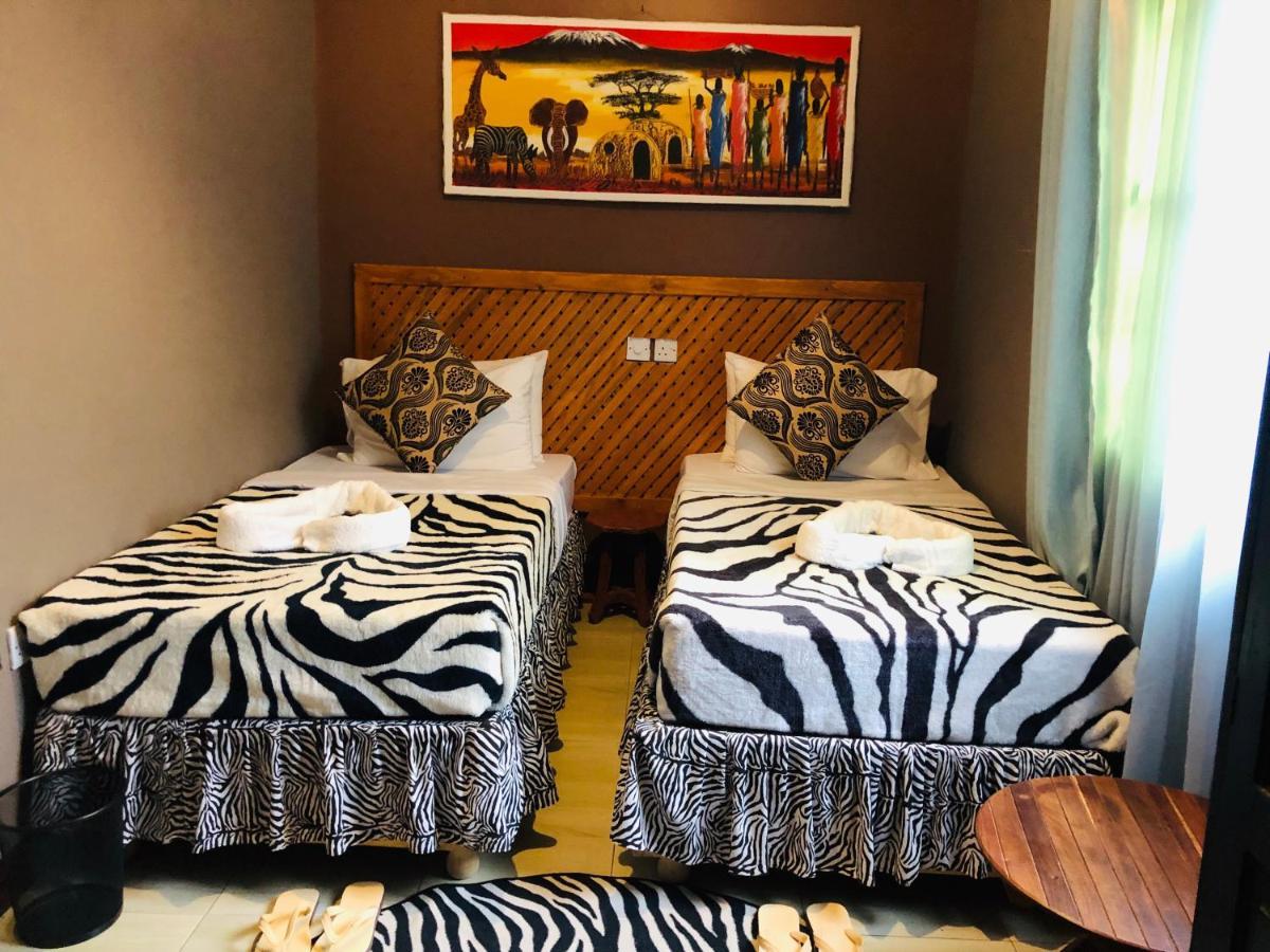 Hostel Savannah House