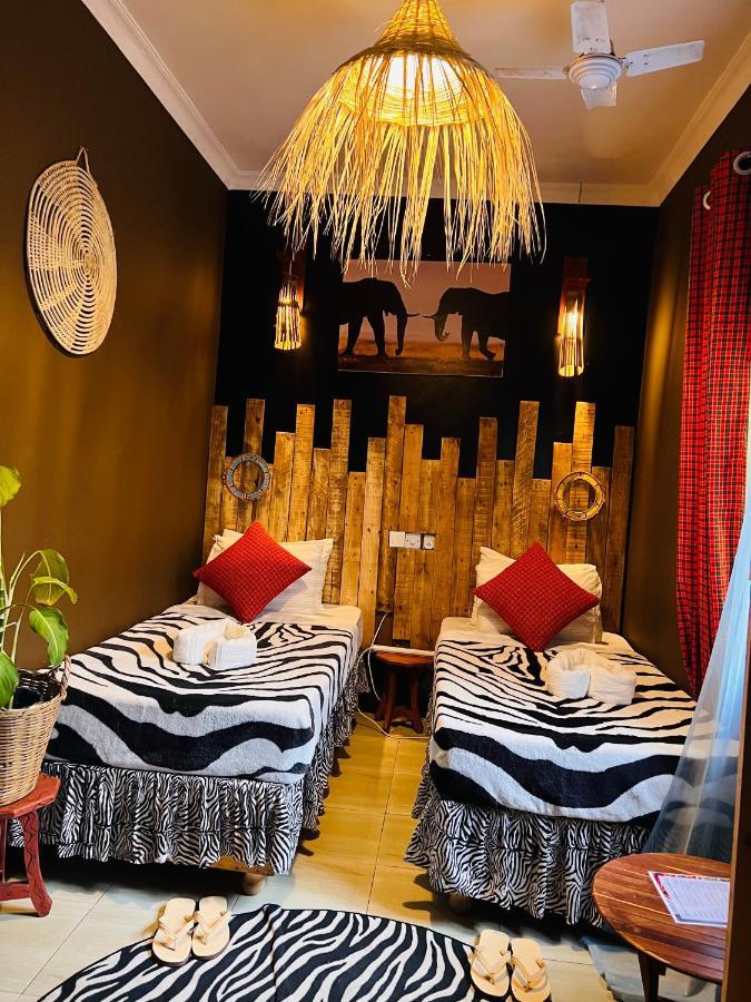 Hostel Savannah House