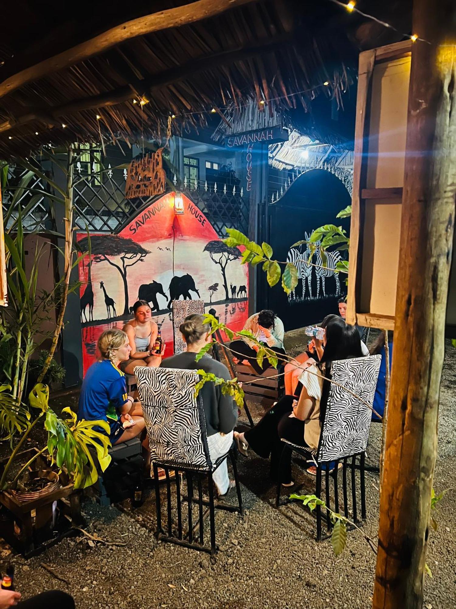 Savannah House Hostel *